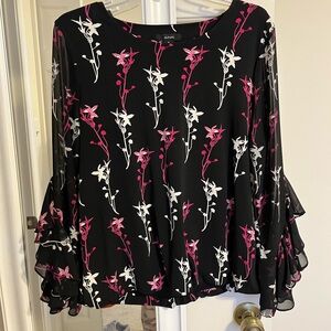 Multicolored blouse with gathered bottom